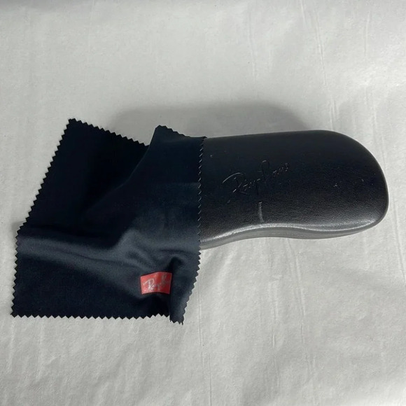 RAY-BAN Black Hard Clamshell Glasses/Eyeglasses Case & Wipecloth Logo - Picture 6 of 6